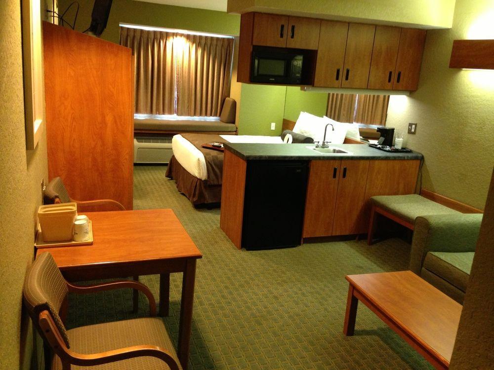 Super 8 By Wyndham San Antonio Downtown Ne Hotel Luaran gambar